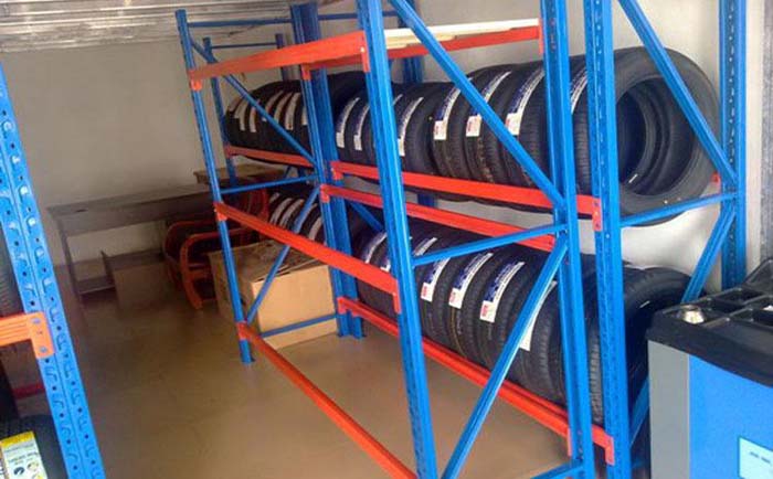 汽車輪胎貨架