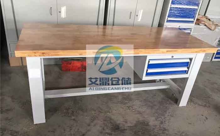 甯波榉木工作台